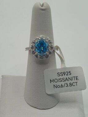 .925 Sterling Silver Luxury 3.8CT Vivid Blue Moissanite Oval Halo Ring Size 6